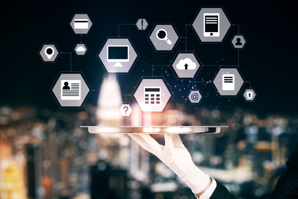 Ecossistema tecnológico integrado com hardware, conectividade e gestão